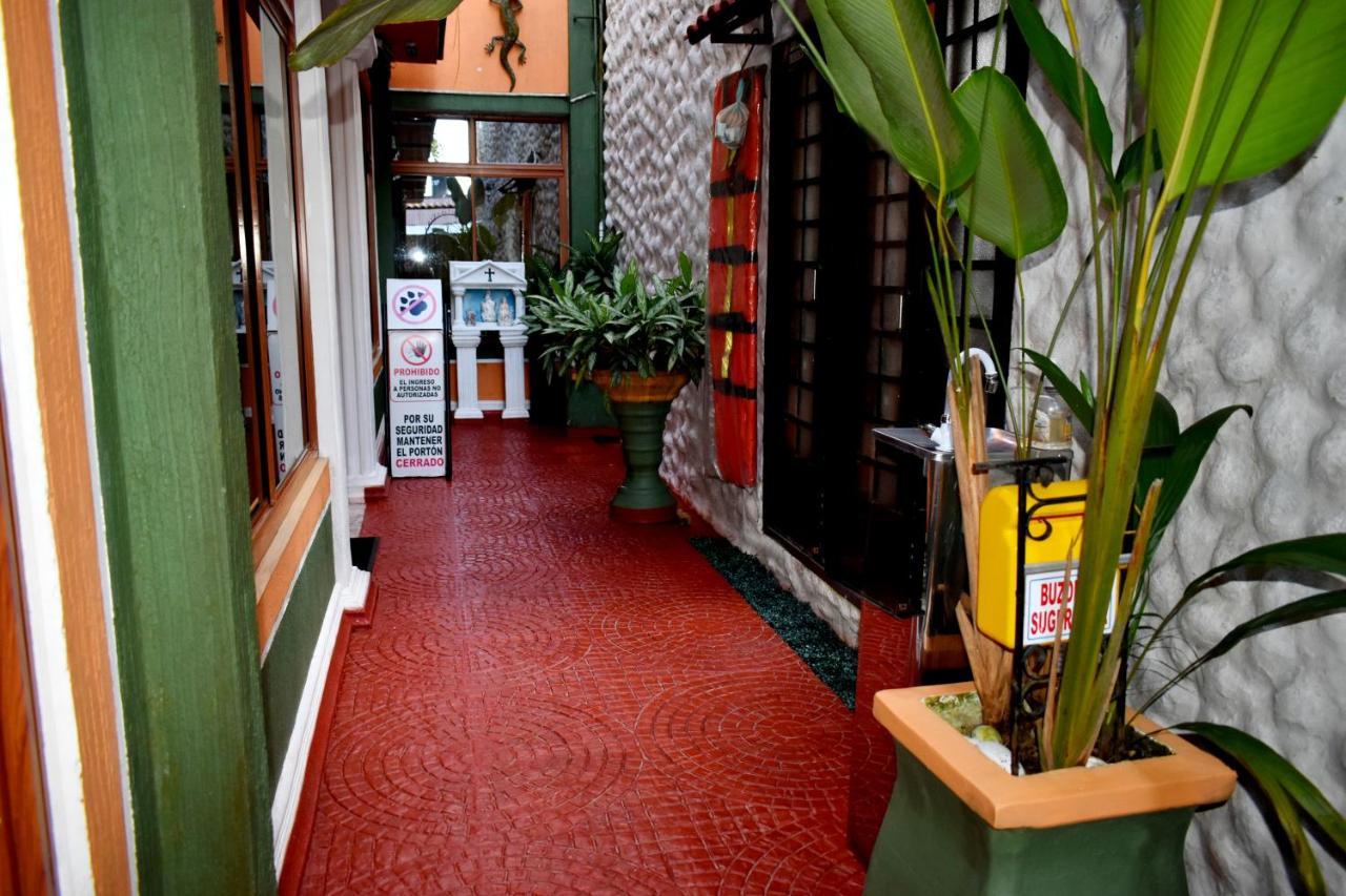 Apartahotel Tierras Amazonicas Летисия Екстериор снимка